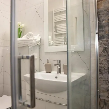 Luxus Fitness&spa Z Sauna I Silownia * גדנסק